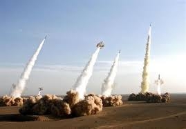إيران تطلق موجة جديدة من الصواريخ ودوي عدة انفجارات بالأراضي المحتلة