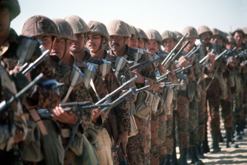 حين يصفك العدو بالميليشيا... اعلم أنك في خندق الأمة حين يصفك العدو بالميليشيا... اعلم أنك في خندق الأمة