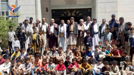 أعضاء من مجلس الشورى يتفقدون أنشطة الدورات الصيفية في مديرية معين