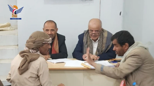 رئيس نيابة الجوف يتفقد أوضاع السجناء ويوجّه بالإفراج عن عدد منهم