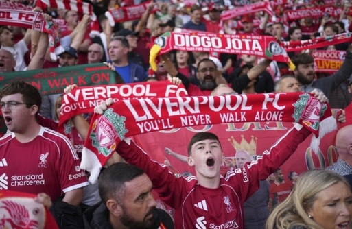 ليفربول ينتزع فوزا ثمينا من ضيفه أرسنال في الدوري الإنجليزي