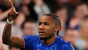 ميلان الإيطالي يضم المهاجم الفرنسي كريستوفر نكونكو