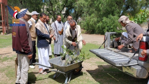 ذمار .. قطاع الزراعة يدشن الأنشطة الزراعية في المراكز الصيفية 