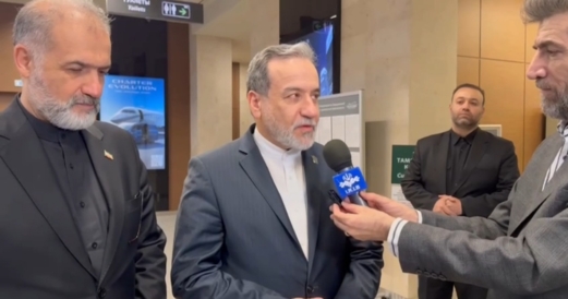 وزير خارجية إيران يدلي بتصريحات فور وصوله إلى سانت بطرسبرغ