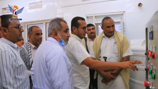 محافظ الحديدة يفتتح وحدة الغسيل الكلوي بهيئة مستشفى الثورة العام