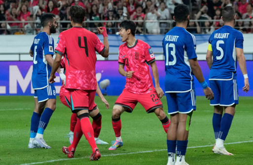 كوريا الجنوبية تنهي مشوار تصفيات كأس العالم 2026 برباعية على الكويت