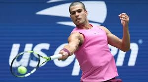 الاسباني ألكاراز يتأهل الى نهائي بطولة أمريكا للتنس بفوزه على الصربي ديوكوفيتش