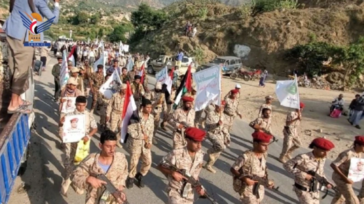 عرض شعبي لقوات التعبئة في أفلح اليمن بمحافظة حجة عرض شعبي لقوات التعبئة في أفلح اليمن بمحافظة حجة