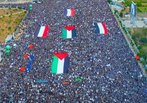 بيان مسيرات صنعاء: نقف إلى جانب الشعب السوري في مواجهة العدوان الإسرائيلي بيان مسيرات صنعاء: نقف إلى جانب الشعب السوري في مواجهة العدوان الإسرائيلي