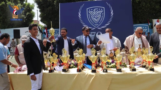 تكريم الفائزين في ملتقى نادي الوحدة الصيفي