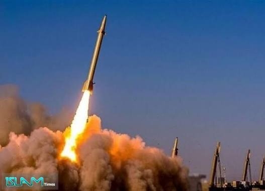 "الثوري الإيراني" يعلن استهداف مركز القيادة العسكرية الصهيونية والمنشآت الصناعية للبنية التحتية النووية