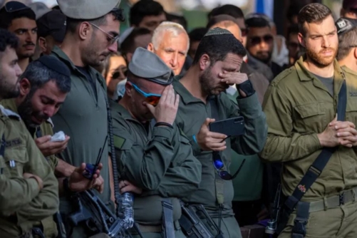 ضابط صحة نفسية خدم في قاعدة "شورا": "جميعنا عُدنا أشخاصًا مختلفين" ضابط صحة نفسية خدم في قاعدة "شورا": "جميعنا عُدنا أشخاصًا مختلفين"