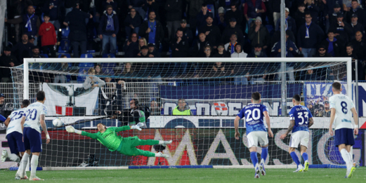 إنتر ميلان يتغلب على كومو ويقترب من حسم لقب الدوري الإيطالي    