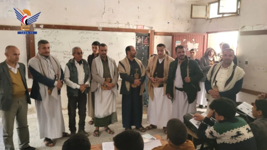 وكيل محافظة حجة يطلع على سير العملية التعليمية بمدرسة الشهيد الصماد