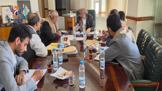 وزير النفط يناقش مستوى الأداء وخطط العمل بالشركة اليمنية للغاز