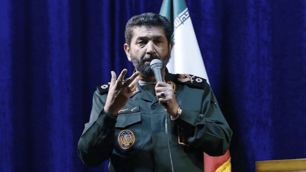 قائد في الحرس الثوري الإيراني: أدرك العدو متأخرًا أن عناصر قوة الشعب الإيراني وجبهة المقاومة متعددة