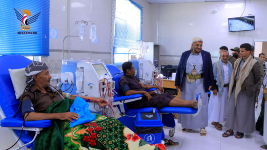  المساوى يتفقد أحوال الجرحى بالمستشفى العسكري والمرضى بمركز الغسيل الكلوي بتعز