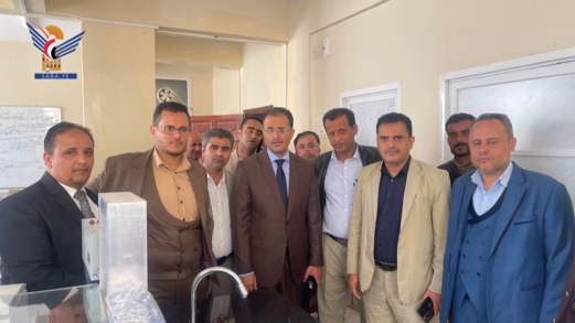 الاطلاع على مرافق ومعامل كلية الطب والعلوم الصحية بجامعة حجة