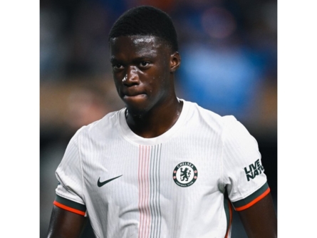 تشيلسي الإنجليزي يُعير لاعبه مامادو سار إلى ستراسبورغ لموسم واحد