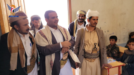 وكيل وزارة الشباب يتفقد أنشطة المدارس الصيفية بمديرية برط العنان في الجوف