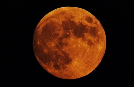 علماء روس يطورون طريقة للحصول على المواد اللازمة لبناء القواعد القمرية علماء روس يطورون طريقة للحصول على المواد اللازمة لبناء القواعد القمرية