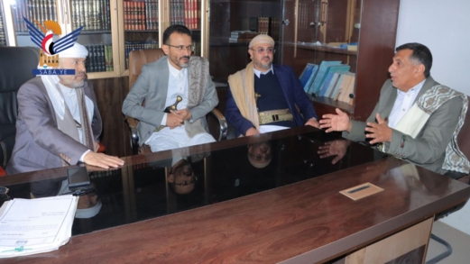 رئيس مجلس القضاء يزور المحكمة العليا ويتفقد الانضباط باستئناف الأمانة ومحافظة صنعاء 