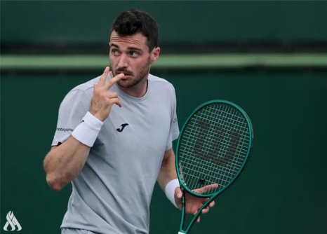 بيدرو مارتينيز يقصي فافرينكا من بطولة بوخارست للتنس