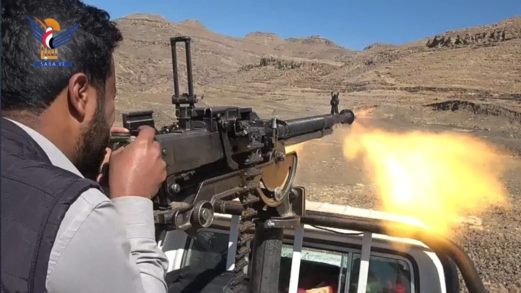 تطبيق قتالي لخريجي دورات طوفان الأقصى بمربع متنة في محافظة صنعاء