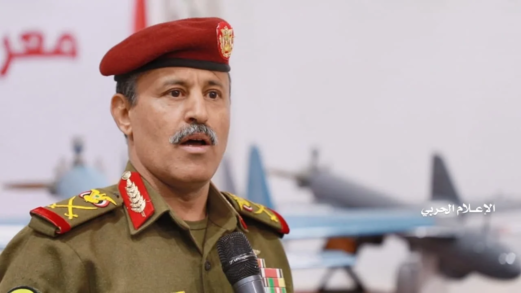 وزير الدفاع في حكومة صنعاء: قادرون على إطلاق الصواريخ والمسيرات على مدار 24 ساعة وزير الدفاع في حكومة صنعاء: قادرون على إطلاق الصواريخ والمسيرات على مدار 24 ساعة