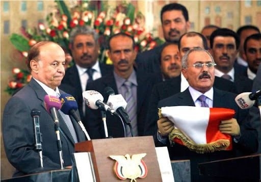 عفاش الصغير… بين خيانة الأب وغباء الدنبوع عفاش الصغير… بين خيانة الأب وغباء الدنبوع