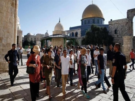 شهيد و40 جريحًا في تصعيد العدو الإسرائيلي اعتداءاته على القدس المحتلة خلال أكتوبر