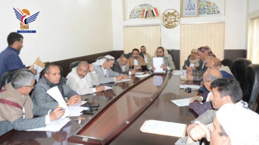 إدارية محلي محافظة صنعاء تناقش آلية تطوير الأداء وتنفيذ المشاريع التنموية