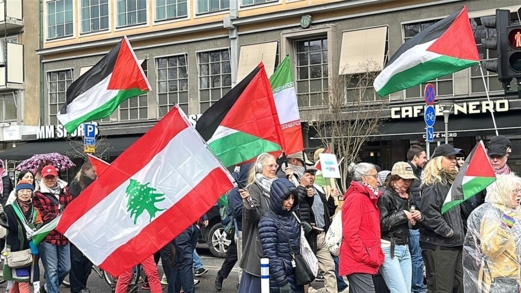 تظاهرة في العاصمة السويدية احتجاجاً على استمرار العدوان الإسرائيلي على غزة