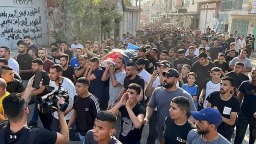 جماهير الشعب الفلسطيني تشيع شهداء مجزرة طمون