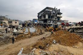 استشهاد فلسطينية اثر سقوط جدار منزل على خيمتها غرب مدينة غزة