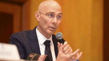 مفوض الأمم المتحدة: قرار محكمة العدل الدولية يؤكد إلزام "إسرائيل"بحماية حقوق الفلسطينيين مفوض الأمم المتحدة: قرار محكمة العدل الدولية يؤكد إلزام "إسرائيل"بحماية حقوق الفلسطينيين