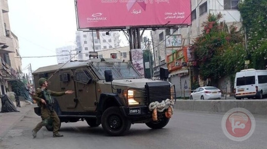 إصابة شاب برصاص العدو الإسرائيلي عند حاجز قلنديا العسكري شمال القدس