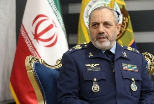 وزیر الدفاع الإيراني: قرارنا هو معاقبة المعتدي ولن نقبل بسلام يُفرض علينا