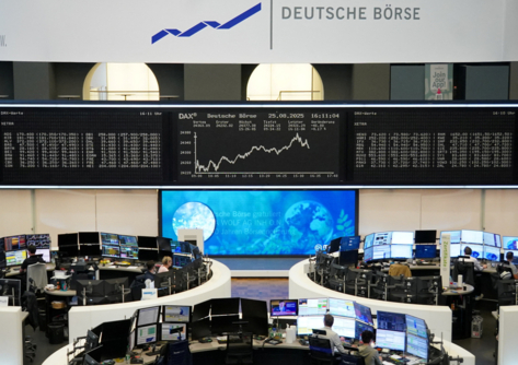 الأسهم الأوروبية تغلق تعاملاتها على ارتفاع بعد إعلان إيران فتح مضيق هرمز