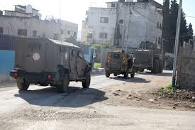 اعتداءات اسرائيلية ومداهمة منازل ومحلات في سبسطية بنابلس وبرقين في جنين