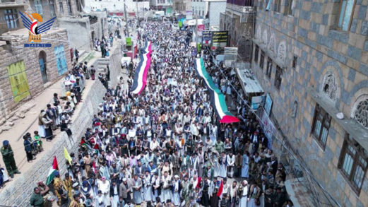 أبناء المحويت يحتشدون في 71 مسيرة تأكيدا على الثبات في مواجهة التصعيد الأمريكي الاسرائيلي