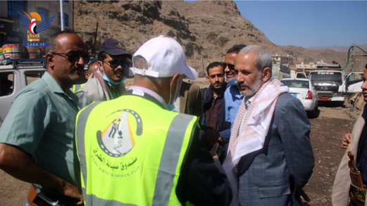 الشغدري يتفقد سير عمل الرفع المساحي والتصاميم بمشروع الخط الدائري لمدينة دمت