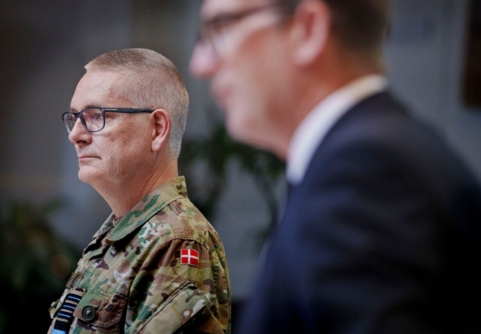 الدنمارك تقيل رئيس أركانها بسبب إخفاقات في البحر الأحمر الدنمارك تقيل رئيس أركانها بسبب إخفاقات في البحر الأحمر