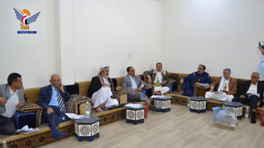 رئيس مجلس الشورى يطلع على سير ورشة عمل حول "المسؤولية والإدارة"