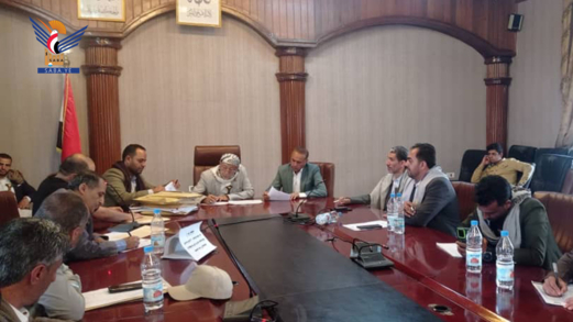 فتح مظاريف مناقصة مشروع شراء وتوريد 1200 كرسي لعدد من مدارس أمانة العاصمة