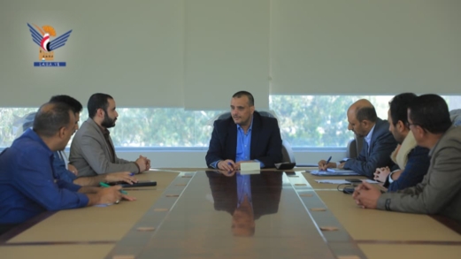 اجتماع يناقش خطط النهوض بالمؤسسة العامة لصناعة الغزل والنسيج اجتماع يناقش خطط النهوض بالمؤسسة العامة لصناعة الغزل والنسيج