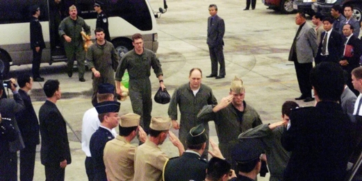 فقدوا طيارا حربيا وحصلوا على كنز من الأسرار!