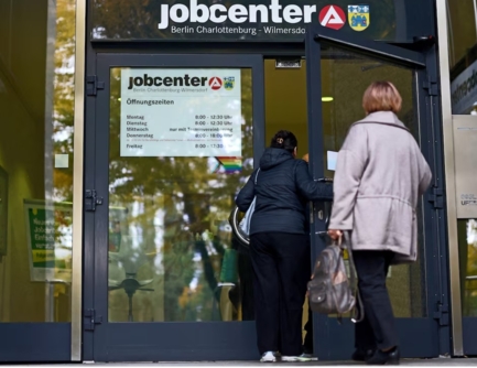 ألمانيا تسجل أعلى معدل بطالة منذ 12 عاماً وسط توقعات بتحديات مستمرة في 2026