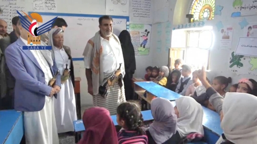 محافظ البيضاء يتفقد أنشطة الدورات الصيفية بمدينة رداع  
