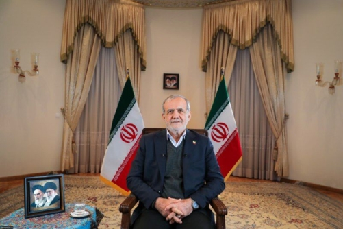 الرئيس الإيراني: نواجه "حربا شاملة" تشنها أمريكا وأوروبا و"إسرائيل"